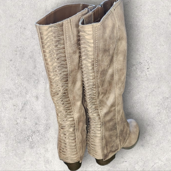 Fergalicious Brown Boots - Picture 4 of 7